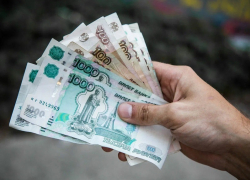 Жителя Бердянска отправили на обязательные работы за долг по алиментам в 300 тысяч рублей 