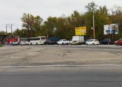 Названа причина утреннего коллапса на въезде с острова Хортица в городе Запорожье