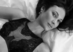 «Самая красивая во Вселенной»: звезда Голливуда Ольга Куриленко из Бердянска сразила фанатов фото в нижнем белье