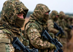 Одетые в форму ВС РФ украинские диверсанты прорвались в Гуляйполе