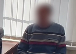 Появились кадры допроса мужчины, который призывал насиловать ВС РФ и вступать в «Азов» в Запорожской области 