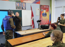 Юнармейцы провели занятие по тактической медицине для школьников Запорожской области