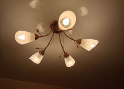 Без света остались жители Приморска и трёх округов Запорожской области вечером 19 января