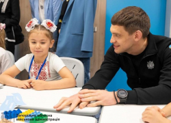 Фёдоров приказал принудительно эвакуировать детей из прифронтового села в Запорожье