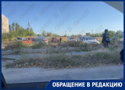 «Недоводители калечат детей»: адская парковка у школы №4 в Мелитополе возмутила маму