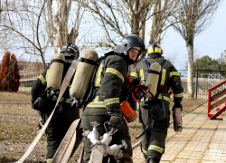 Стало известно, из-за чего спасатели экстренно нагрянули в детский центр Бердянска 