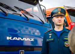 Порядка 10 спецмашин получило МЧС по Запорожской области