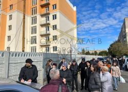 «Путин, спаси нас»: обманутые дольщики из Мелитополя пожаловались на правительство Запорожской области