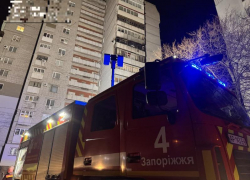 Пожар на балконе запорожской многоэтажки обхватил 15 м²