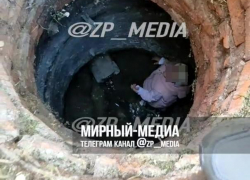 В Мелитополе малышка во время прогулки упала в канализационный люк