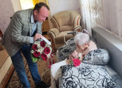 Долгожительница из Бердянска получила поздравление от Путина