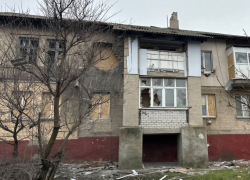 Украинские боевики ударили по двухэтажному дому в Васильевке