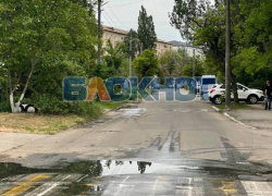 Лужи по щиколотку и жуткие запахи: мелитопольцы возмутились состоянием ливнёвок