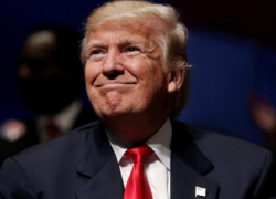 Белый дом: США остановили всю военную помощь Украине