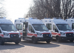 Медучреждения Запорожской области получили пять спецмашин