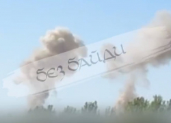 На видео сняли удары трёх дронов подряд по объектам ВСУ в Запорожье