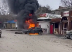 Дрон ВСУ ударил по гражданскому автомобилю в Васильевке