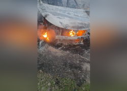 Дрон ВСУ ударил по гражданской машине в Пологах: появилось видео 