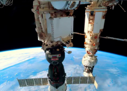 Запорожский астронавт Зубрицкий поздравил земляков с Днём России из космоса