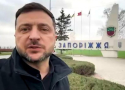 Зеленский срочно приехал в Запорожье -  город готовят к сдаче ВС РФ 