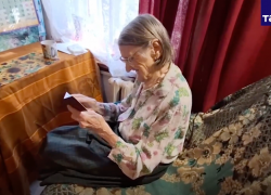 В Мелитополе сотрудники ФСБ вернули статус 102-летней ветерану ВОВ