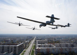 Дроны ВСУ ударили по дороге на въезде в Энергодар и по жилому дому в городе