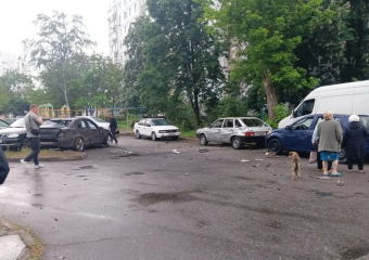 Дрон ВСУ сдетонировал на парковке во дворе Энергодара