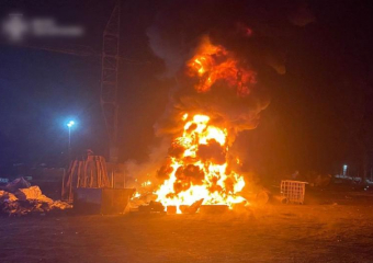 Пожар на запорожском заводе охватил почти 100 квадратных метров