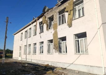 Боевики ВСУ ударили по Орлянской средней школе
