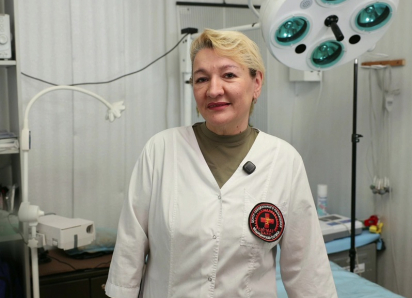 «Я защищаю своих детей и внучку»: военный медик «Голубка» рассказала, в чем роль женщины на фронте
