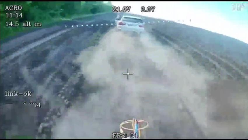 Запорожский сенатор Рогозин показал захватывающее видео погони дрона за машиной ВСУ