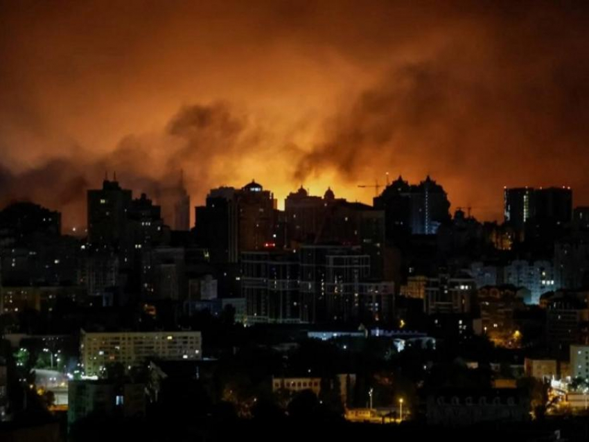 Новости СВО: удар новых корейских ракет по Киеву, разгром ВСУ в Малиновке и работинский прорыв 