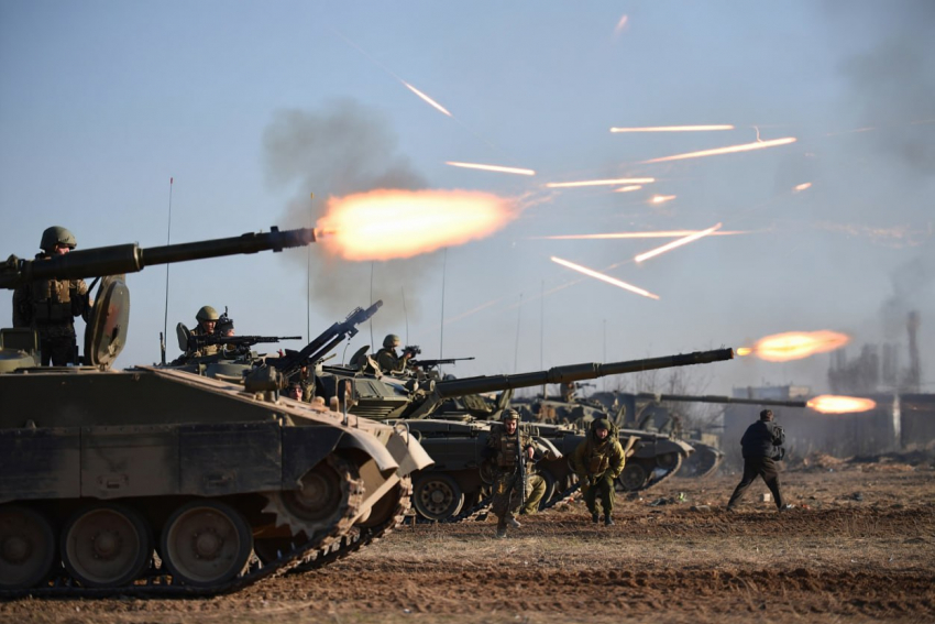 Новости СВО: 2000 ракет для атак по Украине, освобождение Запорожья и штурм села на трёхграничье