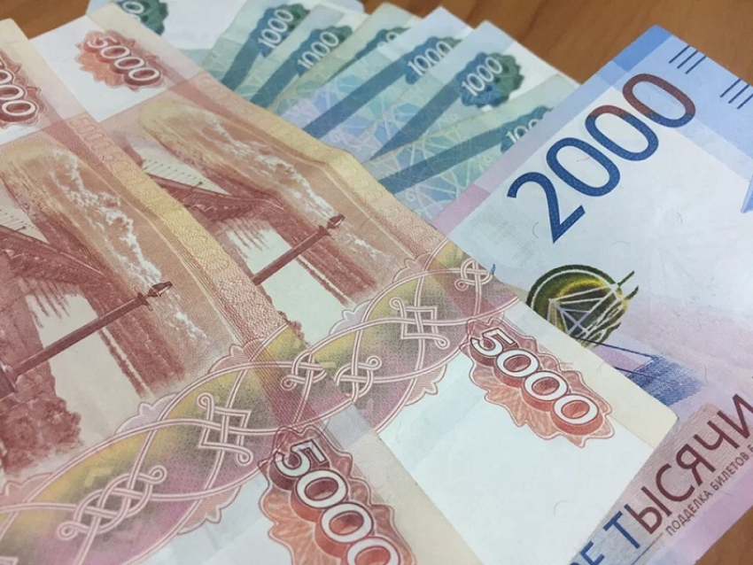 Суд в Мелитополе обязал вернуть обманутой мошенниками пенсионерке 100 тысяч рублей