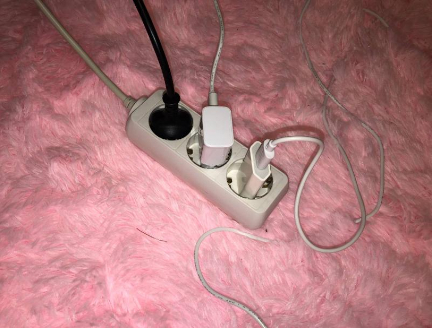 Пункт зарядки гаджетов открыли в Приморске из-за перебоев со светом