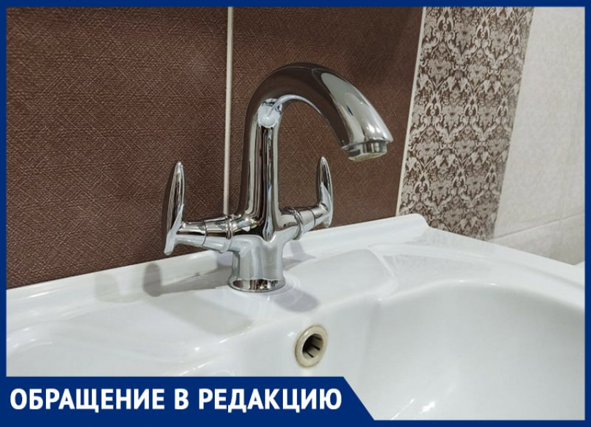 «Мэра нет, безвластие какое-то!»: жителей Днепрорудного третьи сутки мучают отсутствием воды