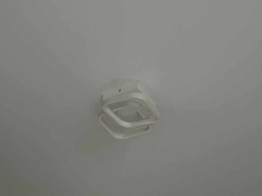 Аварийные отключения света ввели в Запорожье на фоне массированной атаки БПЛА