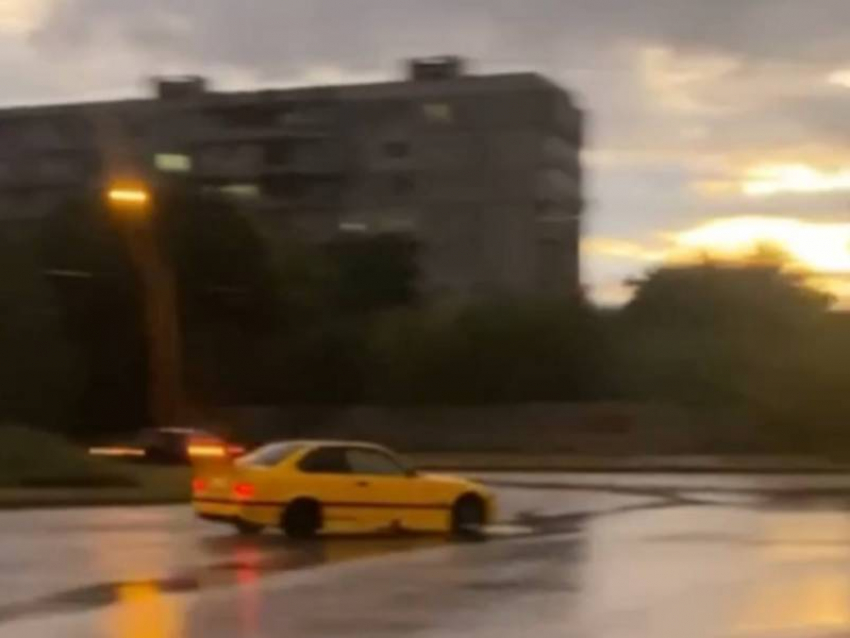 В Запорожье ночные дрифтеры не дают людям спать по ночам