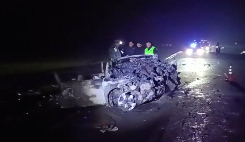 Три человека погибли и двое пострадали в страшной аварии на запорожской трассе