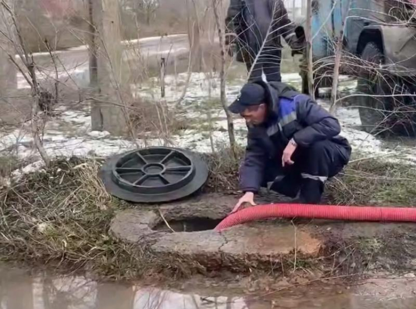 Балицкий заинтересовался ремонтом канализации на улице Бадыгина в Мелитополе