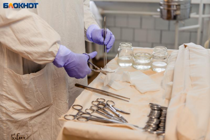 Мужчина попал в больницу после удара ВСУ по грузовику с продуктами в Водяном