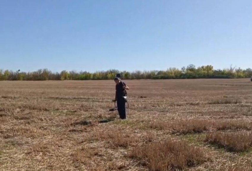 «Это большая загадка»: общественники ищут самолет Героя СССР Федора Бузикова в Запорожской области