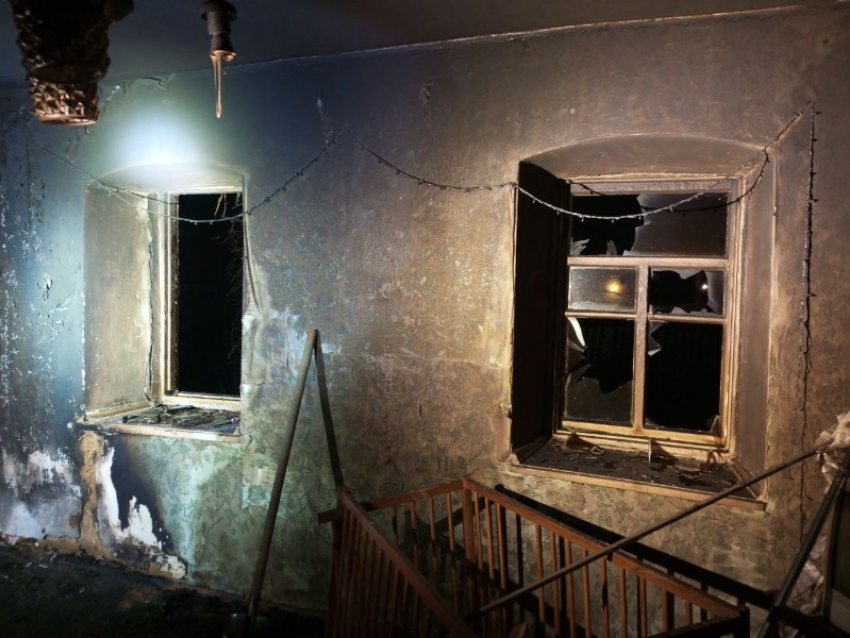Трое маленьких детей погибли при пожаре в Приазовском округе ночью 7 марта