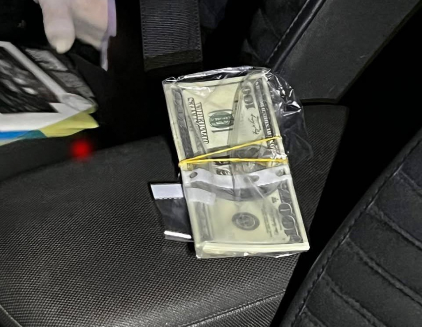 Житель Запорожья помогал избежать мобилизации за 10 тысяч долларов