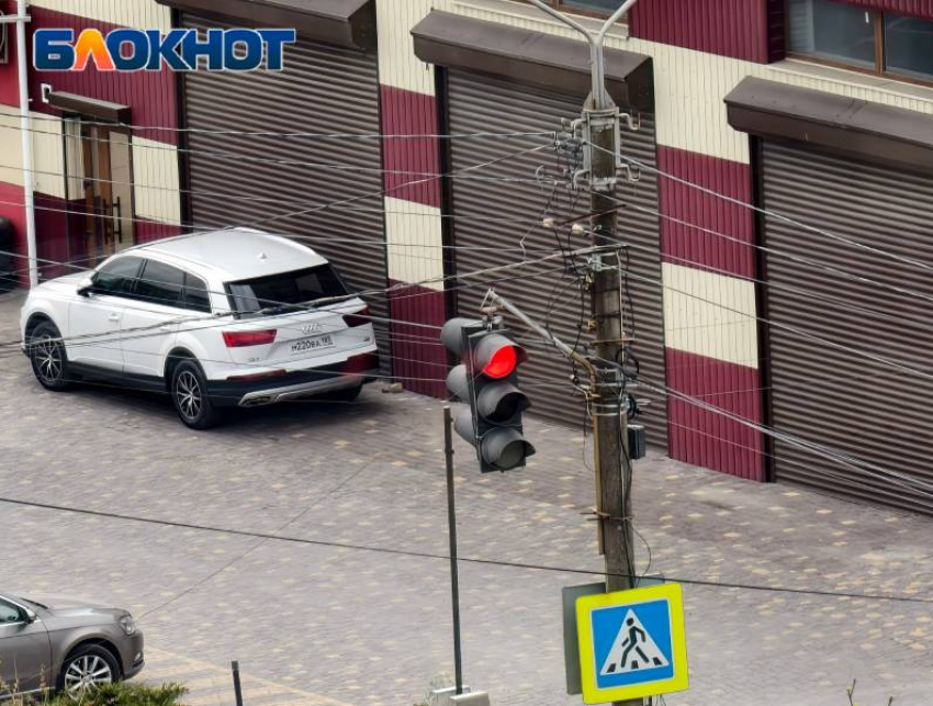 В Мелитополе светофоры на загруженных перекрестках оснастили генераторами