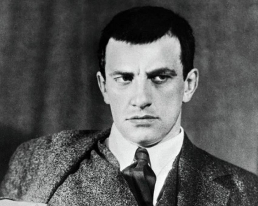 В Запорожье переименовали площадь Маяковского и Коммунарский район