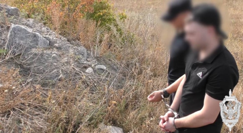 Двое парней попытались подорвать железную дорогу противотанковой миной в Запорожской области