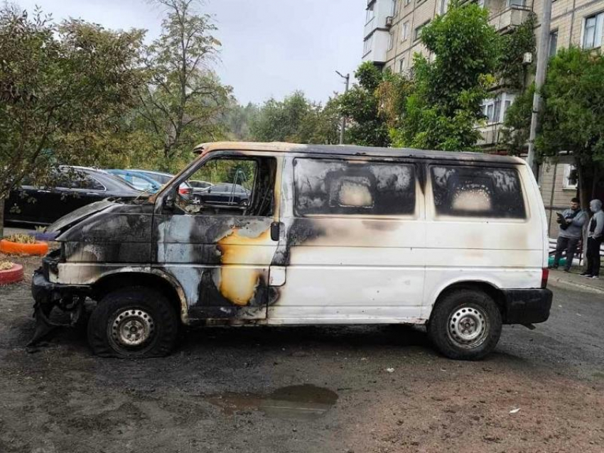 Подросток сжёг машину запорожского волонтёра, которую тот хотел отдать на фронт 