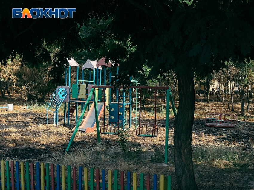 Дом многодетной семьи, ЗАГС, энергетика: куда били ВСУ в Каменке-Днепровской 29 августа