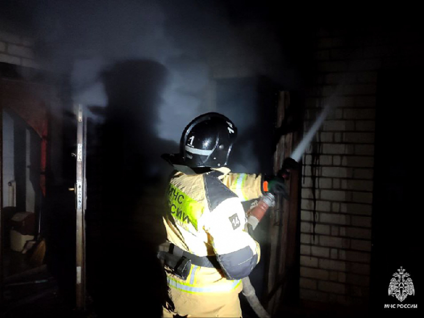 Хозпостройка дотла сгорела из-за электроприборов в Мелитополе 